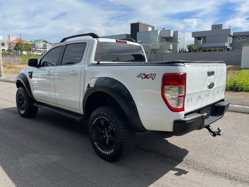 RANGER 2.2 XL 4X4 CS 16V DIESEL 2P MANUAL - 2015 - BENTO GONçALVES