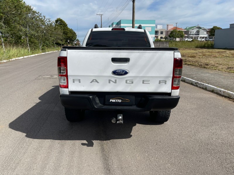 RANGER 2.2 XL 4X4 CS 16V DIESEL 2P MANUAL - 2015 - BENTO GONçALVES