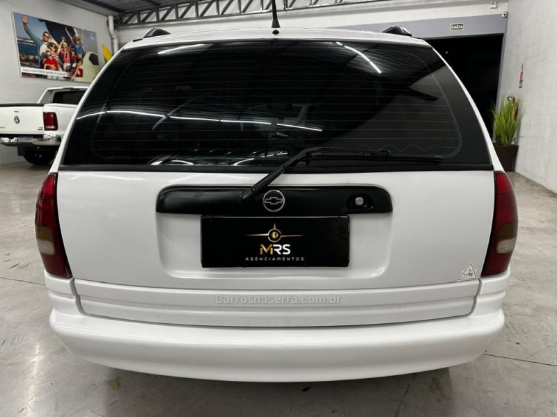 CORSA 1.6 MPFI GLS WAGON 8V GASOLINA 4P MANUAL - 1997 - CAXIAS DO SUL