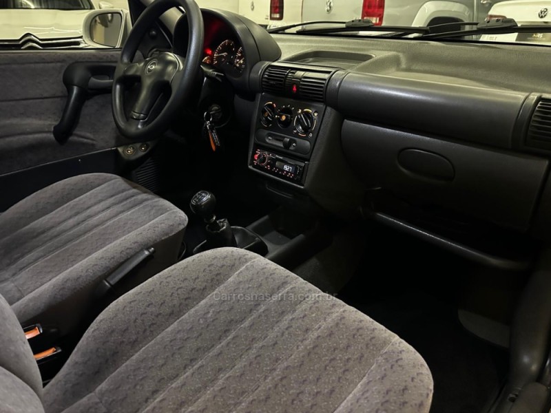 CORSA 1.6 MPFI GLS WAGON 8V GASOLINA 4P MANUAL - 1997 - CAXIAS DO SUL