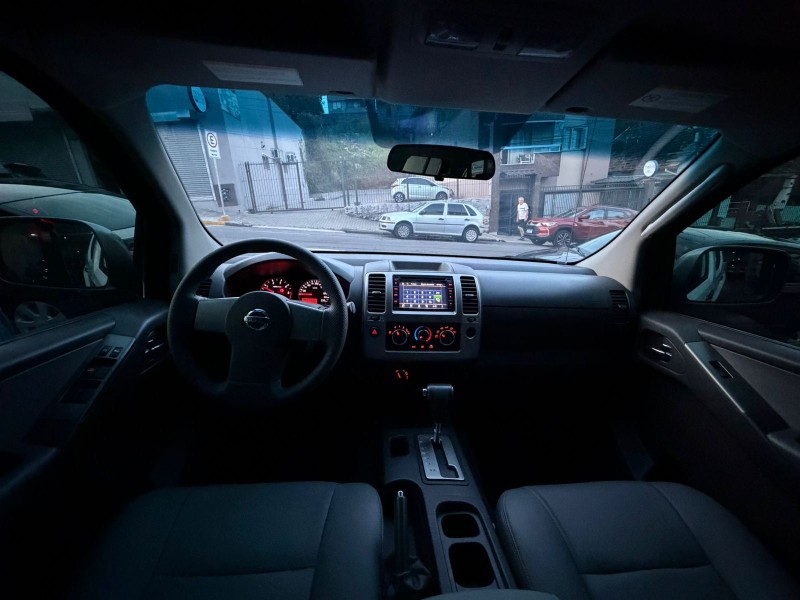 FRONTIER 2.5 SV ATTACK 4X4 CD TURBO ELETRONIC DIESEL 4P AUTOMÁTICO - 2015 - CAXIAS DO SUL