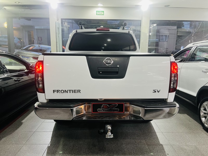 FRONTIER 2.5 SV ATTACK 4X4 CD TURBO ELETRONIC DIESEL 4P AUTOMÁTICO - 2015 - CAXIAS DO SUL