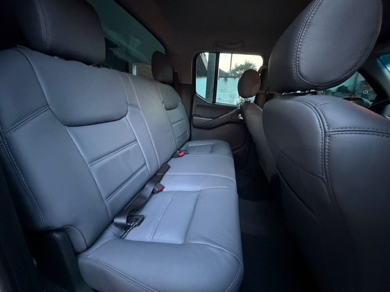 FRONTIER 2.5 SV ATTACK 4X4 CD TURBO ELETRONIC DIESEL 4P AUTOMÁTICO - 2015 - CAXIAS DO SUL