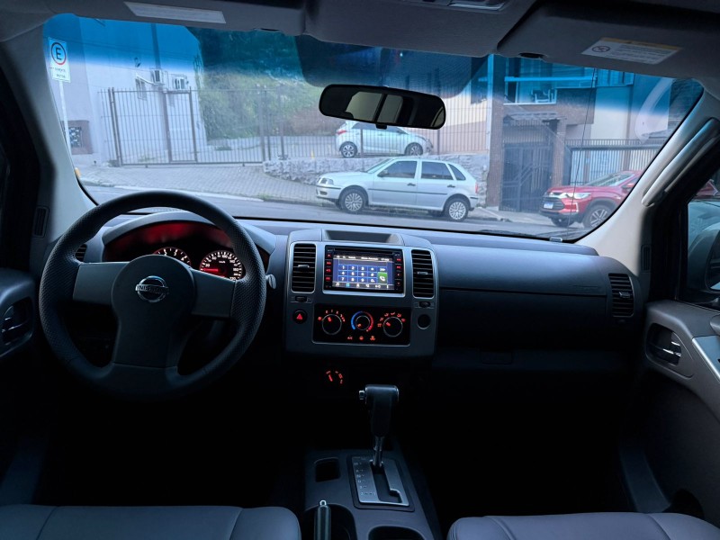 FRONTIER 2.5 SV ATTACK 4X4 CD TURBO ELETRONIC DIESEL 4P AUTOMÁTICO - 2015 - CAXIAS DO SUL