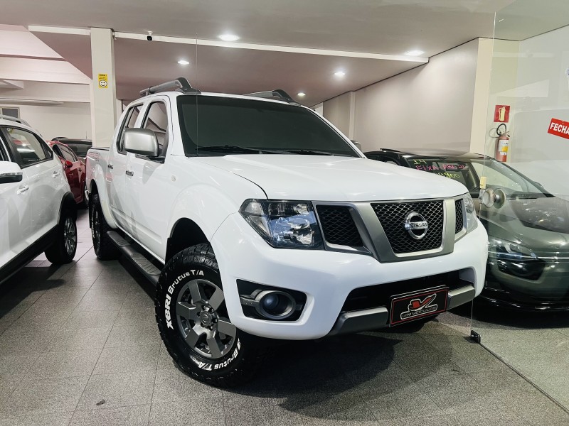 FRONTIER 2.5 SV ATTACK 4X4 CD TURBO ELETRONIC DIESEL 4P AUTOMÁTICO - 2015 - CAXIAS DO SUL