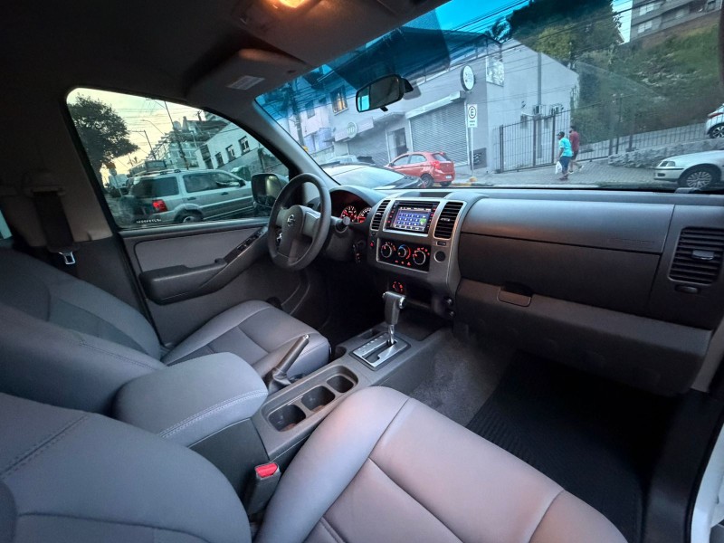 FRONTIER 2.5 SV ATTACK 4X4 CD TURBO ELETRONIC DIESEL 4P AUTOMÁTICO - 2015 - CAXIAS DO SUL