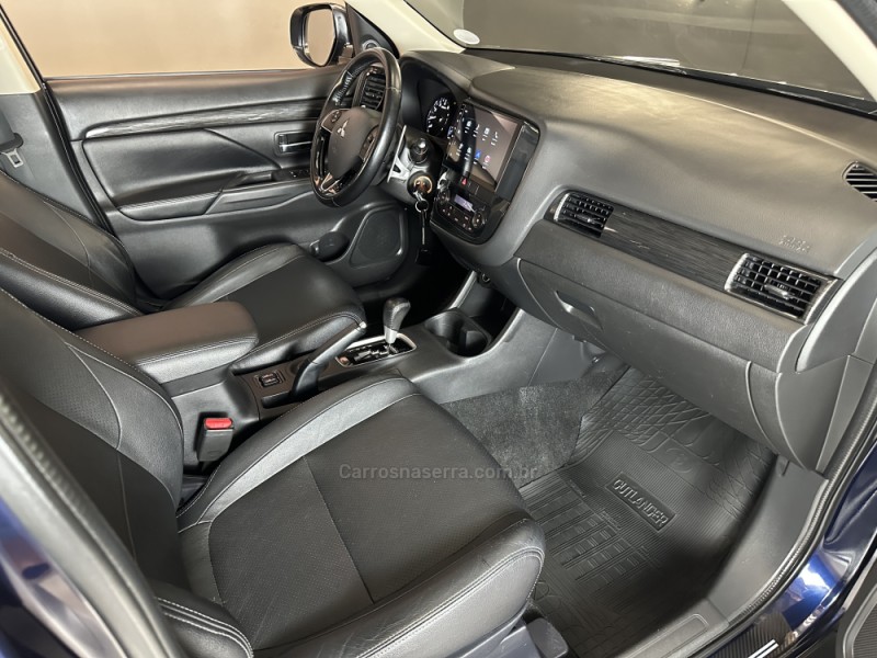 OUTLANDER 2.0 16V GASOLINA 4P AUTOMÁTICO - 2016 - SAPIRANGA