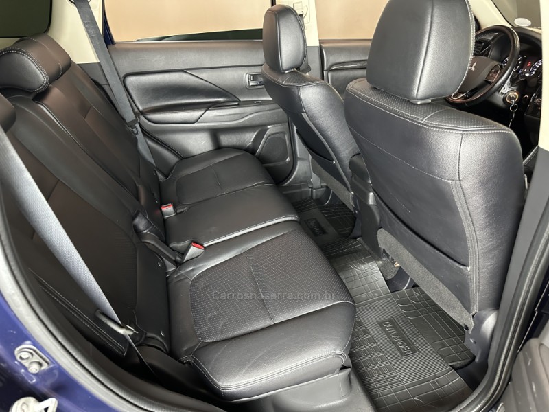 OUTLANDER 2.0 16V GASOLINA 4P AUTOMÁTICO - 2016 - SAPIRANGA