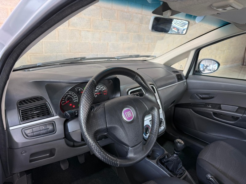 PUNTO 1.4 ATTRACTIVE 8V FLEX 4P MANUAL - 2012 - CAXIAS DO SUL