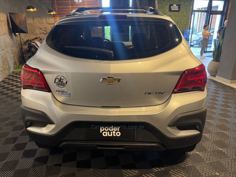 ONIX 1.4 MPFI ACTIV 8V FLEX 4P MANUAL - 2019 - FARROUPILHA