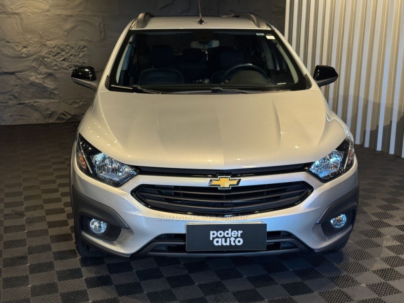 ONIX 1.4 MPFI ACTIV 8V FLEX 4P MANUAL - 2019 - FARROUPILHA