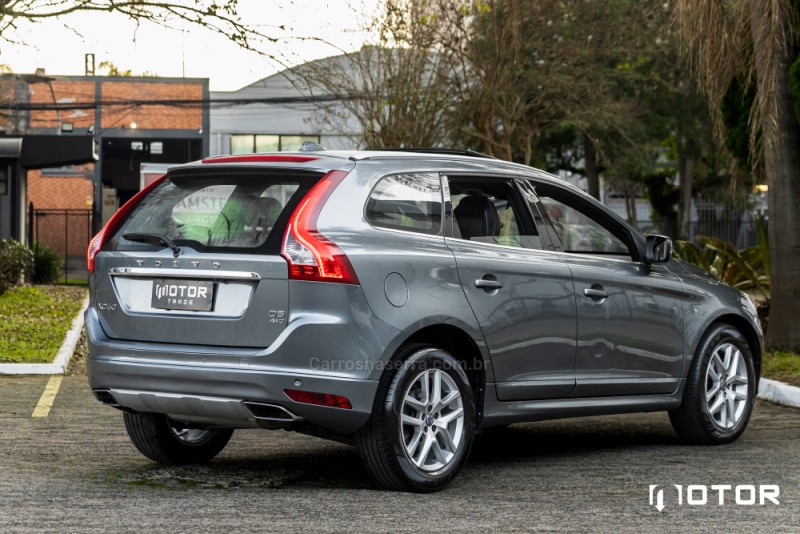 XC60 2.0 D5 MOMENTUM AWD DIESEL 4P AUTOMÁTICO - 2017 - PORTO ALEGRE