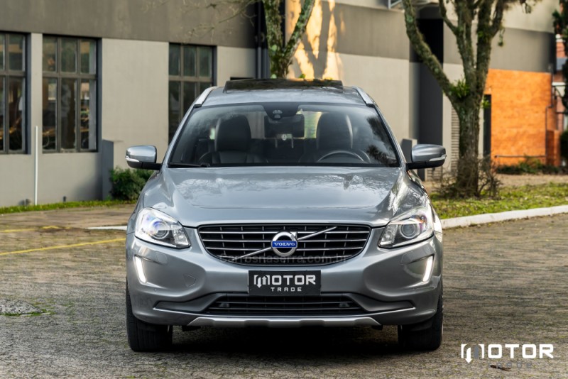 xc60 2.0 d5 momentum awd diesel 4p automatico 2017 porto alegre