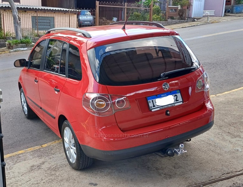SPACEFOX 1.6 MI 8V FLEX 4P MANUAL - 2010 - FARROUPILHA