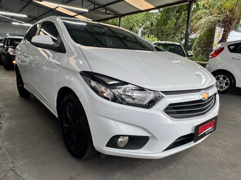 ONIX 1.4 MPFI LT 8V FLEX 4P MANUAL - 2017 - CAXIAS DO SUL