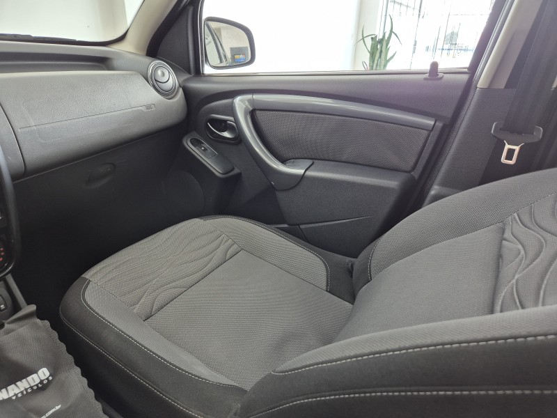 DUSTER 1.6 DYNAMIQUE 4X2 16V FLEX 4P MANUAL - 2014 - BENTO GONçALVES