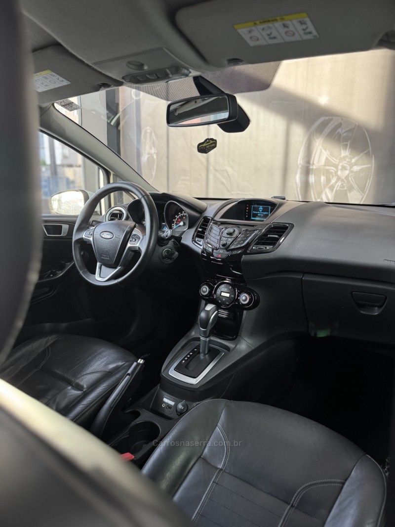 FIESTA 1.6 TITANIUM HATCH 16V FLEX 4P AUTOMÁTICO - 2014 - CAXIAS DO SUL