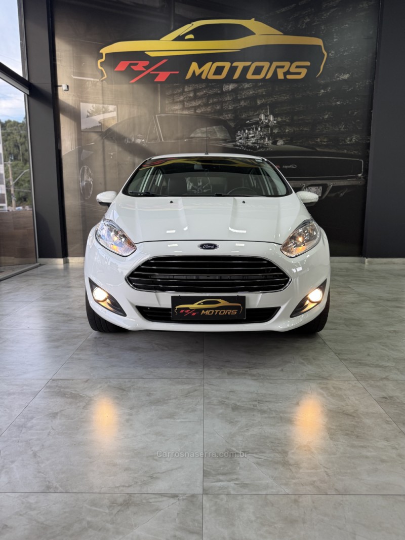 FIESTA 1.6 TITANIUM HATCH 16V FLEX 4P AUTOMÁTICO - 2014 - CAXIAS DO SUL