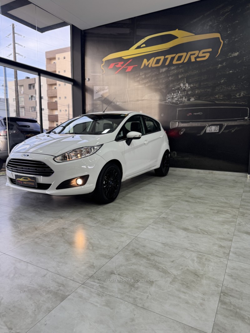 fiesta 1.6 titanium hatch 16v flex 4p automatico 2014 caxias do sul