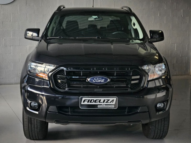 RANGER 2.2 BLACK 4X2 CD 16V DIESEL 4P AUTOMÁTICO - 2023 - FARROUPILHA
