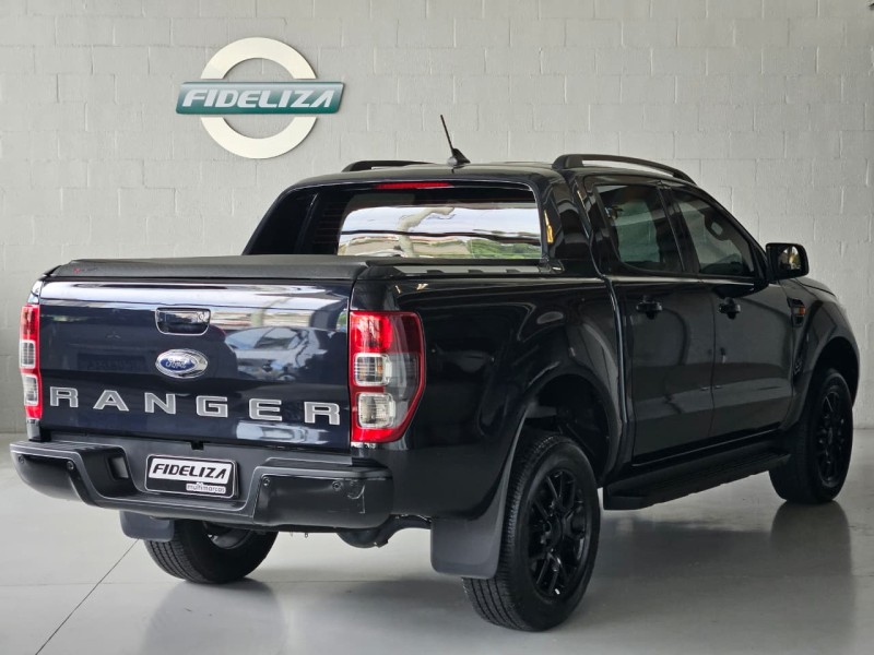 RANGER 2.2 BLACK 4X2 CD 16V DIESEL 4P AUTOMÁTICO - 2023 - FARROUPILHA