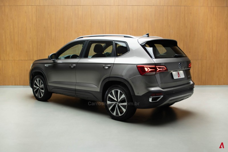 TAOS 1.4 16V HIGHLINE TSI FLEX 4P AUTOMÁTICO - 2023 - GARIBALDI