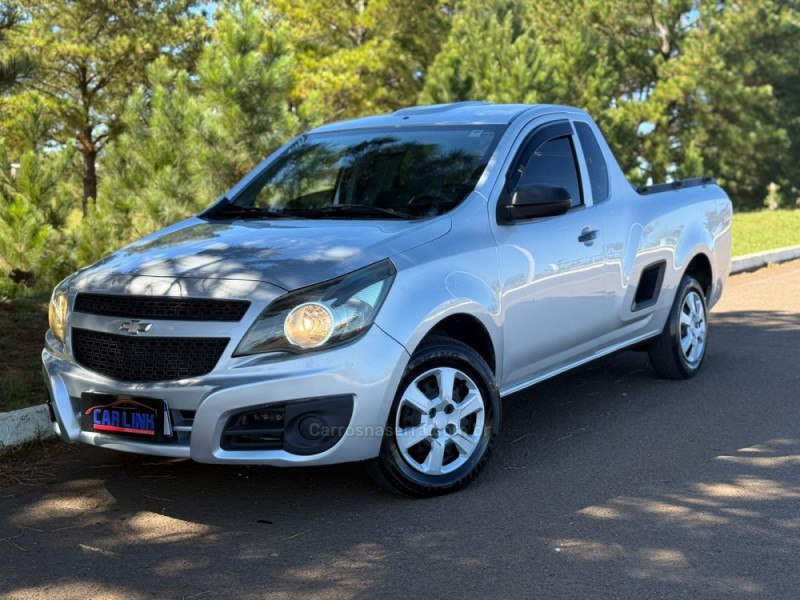 montana 1.4 mpfi ls cs 8v flex 2p manual 2015 vacaria