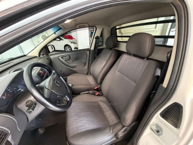 MONTANA 1.4 MPFI COMBO FURGÃO 8V ECONO FLEX 2P MANUAL - 2010 - CAXIAS DO SUL