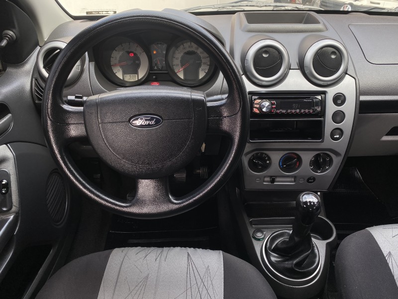 FIESTA 1.0 ROCAM HATCH 8V FLEX 4P MANUAL - 2008 - CARLOS BARBOSA