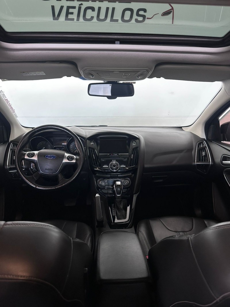 FOCUS 2.0 TITANIUM PLUS SEDAN 16V FLEX 4P AUTOMÁTICO - 2015 - FARROUPILHA