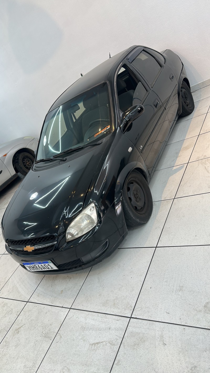 CLASSIC 1.0 MPFI LS 8V FLEX 4P MANUAL