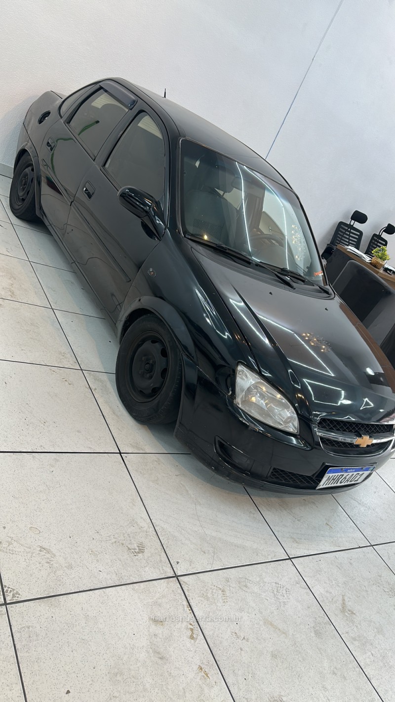 CLASSIC 1.0 MPFI LS 8V FLEX 4P MANUAL - 2011 - CAXIAS DO SUL