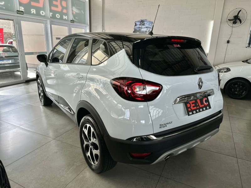 CAPTUR 1.6 16V FLEX INTENSE AUTOMÁTICO - 2018 - CAXIAS DO SUL