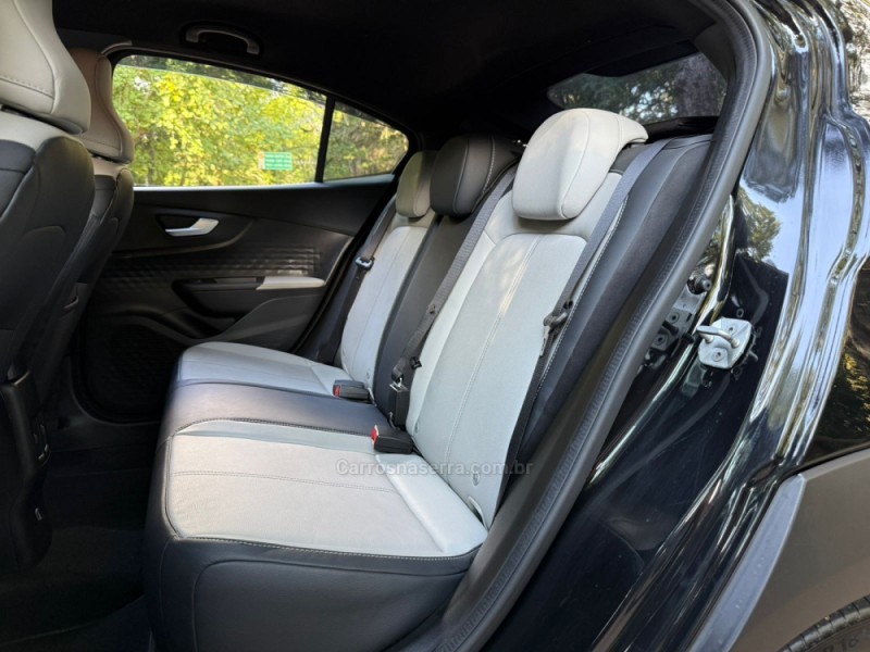 FASTBACK 1.0 IMPETUS 200 TURBO FLEX 4P AUTOMÁTICO - 2024 - DOIS IRMãOS