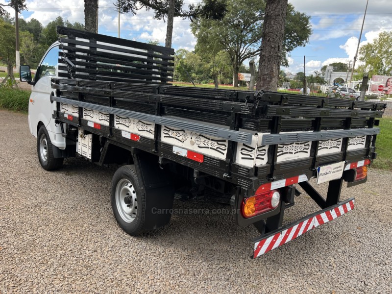 HR 2.5 LONGO COM CAÇAMBA 4X2 16V 130CV TURBO INTERCOOLER DIESEL 2P MANUAL - 2021 - GUAPORé