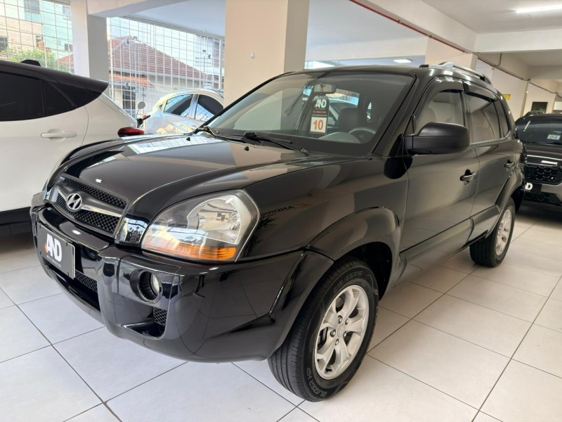 TUCSON 2.0 MPFI GL 16V 142CV 2WD GASOLINA 4P MANUAL - 2010 - CAXIAS DO SUL