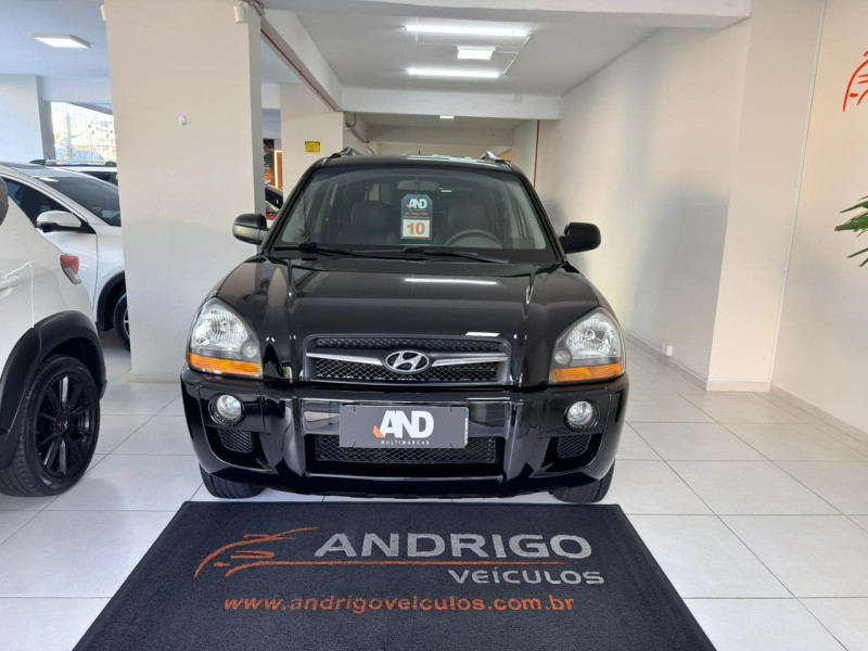 TUCSON 2.0 MPFI GL 16V 142CV 2WD GASOLINA 4P MANUAL - 2010 - CAXIAS DO SUL