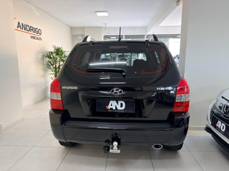 TUCSON 2.0 MPFI GL 16V 142CV 2WD GASOLINA 4P MANUAL - 2010 - CAXIAS DO SUL