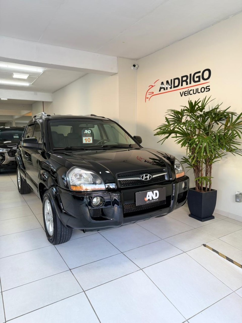 TUCSON 2.0 MPFI GL 16V 142CV 2WD GASOLINA 4P MANUAL - 2010 - CAXIAS DO SUL