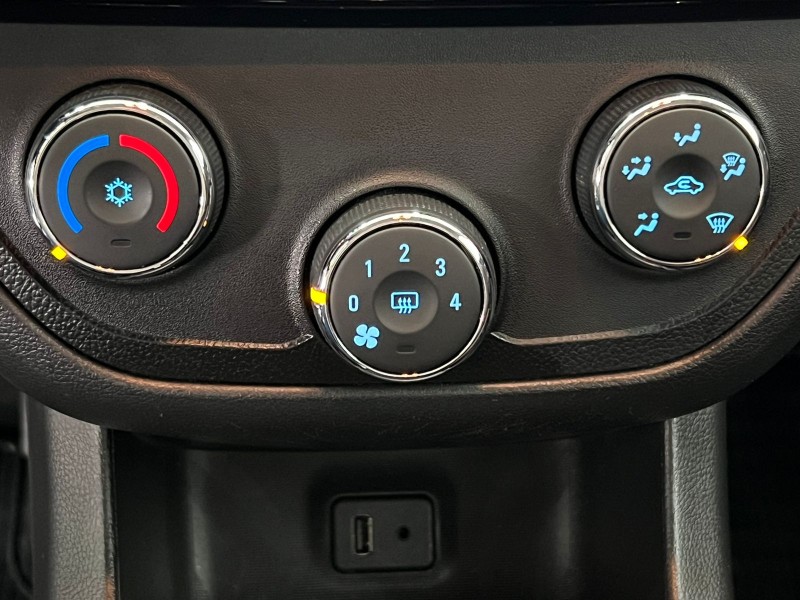 COBALT 1.8 MPFI LTZ 8V FLEX 4P MANUAL - 2016 - FARROUPILHA