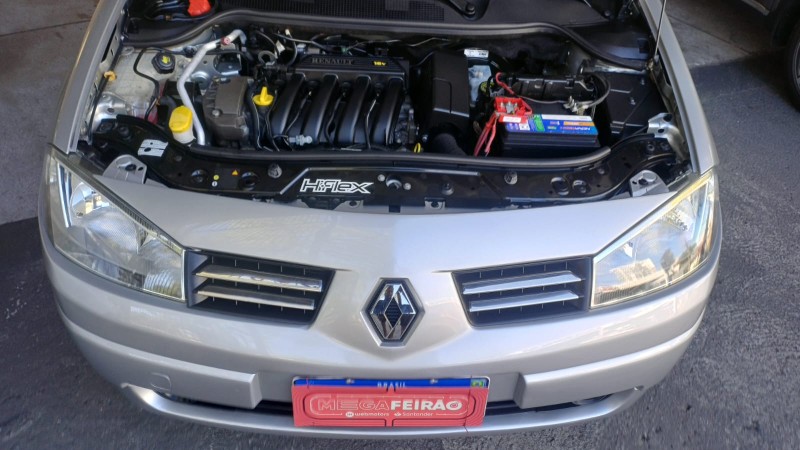 MÉGANE 2.0 DYNAMIQUE GRAND TOUR 16V GASOLINA 4P MANUAL - 2013 - CAXIAS DO SUL