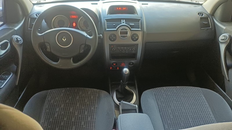 MÉGANE 2.0 DYNAMIQUE GRAND TOUR 16V GASOLINA 4P MANUAL - 2013 - CAXIAS DO SUL