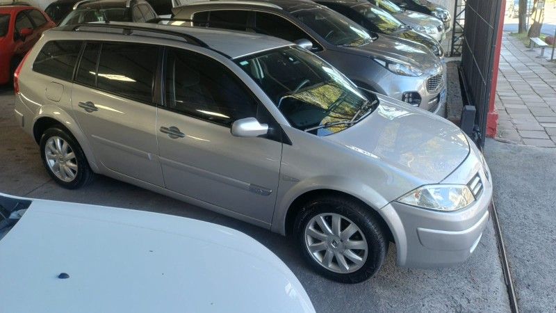 MÉGANE 2.0 DYNAMIQUE GRAND TOUR 16V GASOLINA 4P MANUAL - 2013 - CAXIAS DO SUL