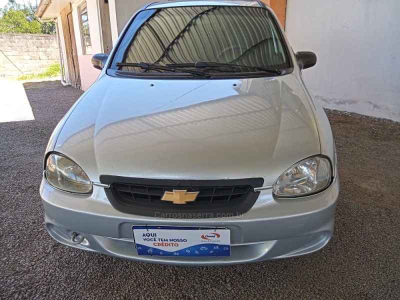 CORSA 1.0 MPFI CLASSIC SEDAN LIFE 8V FLEX 4P MANUAL - 2010 - CAXIAS DO SUL