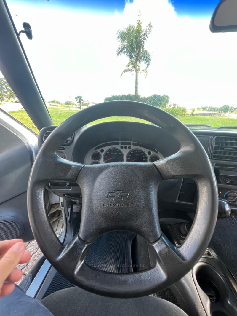 S10 2.4 MPFI ADVANTAGE 4X2 CD 8V GASOLINA 4P MANUAL - 2008 - CAXIAS DO SUL