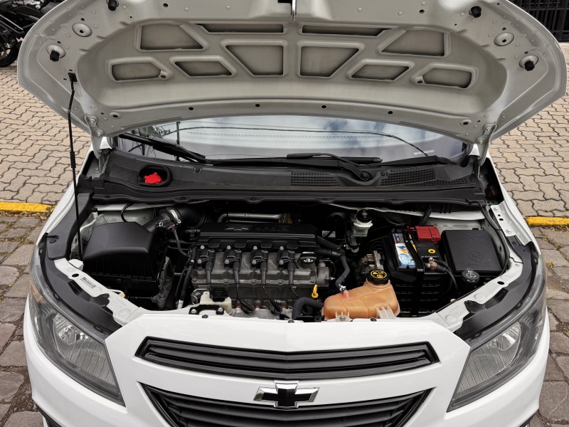 ONIX 1.4 MPFI EFFECT 8V FLEX 4P MANUAL - 2016 - CAXIAS DO SUL