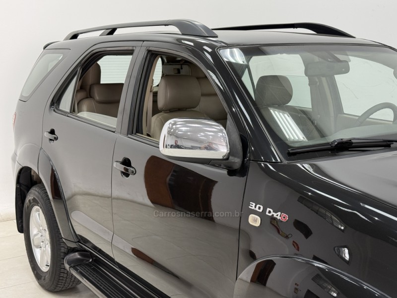 HILUX SW4 3.0 SRV 4X4 7 LUGARES 16V TURBO INTERCOOLER DIESEL 4P AUTOMÁTICO - 2010 - SANTA CRUZ DO SUL