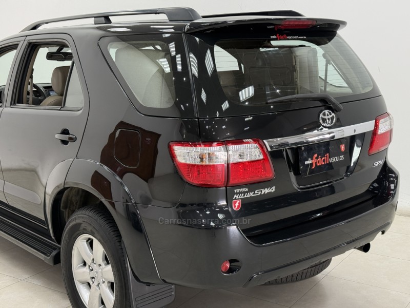 HILUX SW4 3.0 SRV 4X4 7 LUGARES 16V TURBO INTERCOOLER DIESEL 4P AUTOMÁTICO - 2010 - SANTA CRUZ DO SUL