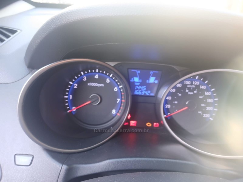 IX35 2.0 MPI 4X2 16V GASOLINA 4P MANUAL - 2011 - NOVA PRATA