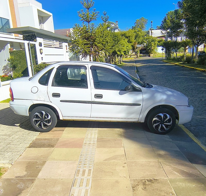 CORSA 1.0 MPFI CLASSIC SEDAN 8V GASOLINA 4P MANUAL - 2004 - FARROUPILHA
